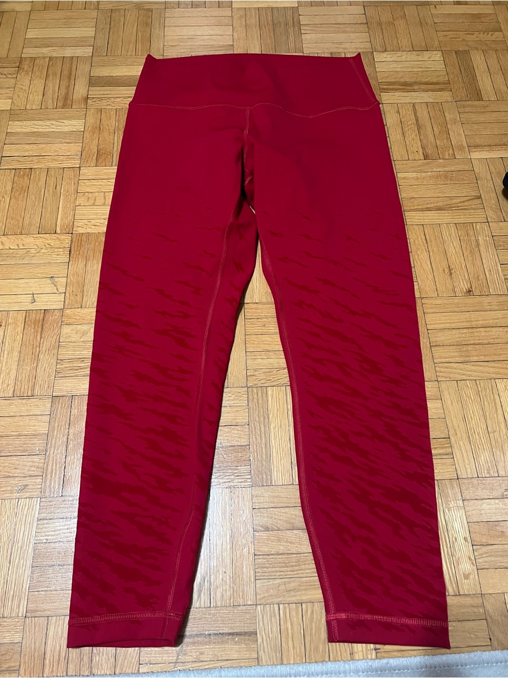 Lululemon wunder under leggings (lunar new year)